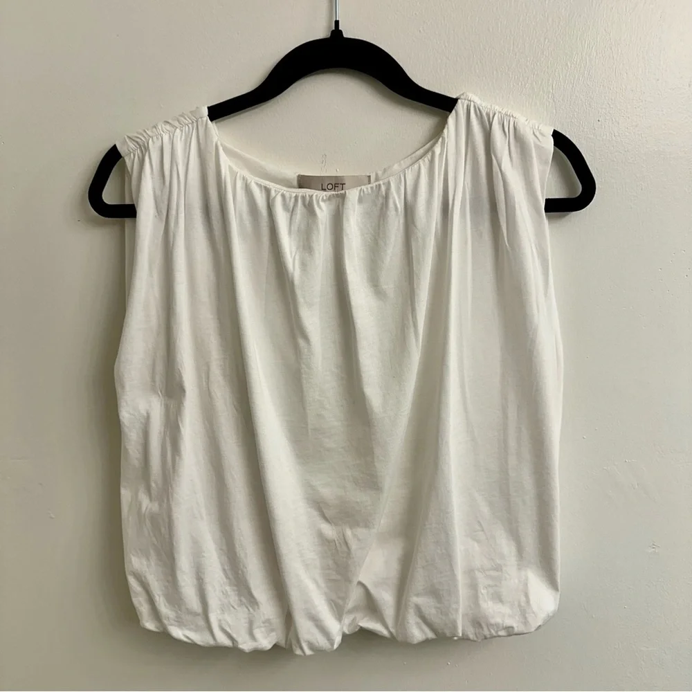 LOFT Ivory White Bubble Hem Pleated Blouse Sz S Cotton - Picture 3 of 9
